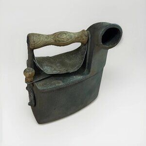 ANTIQUE 1800's CHARCOAL / COAL SAD IRON